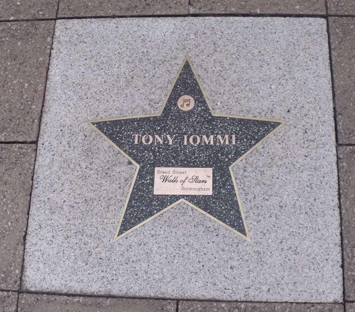 Tony Iomii
